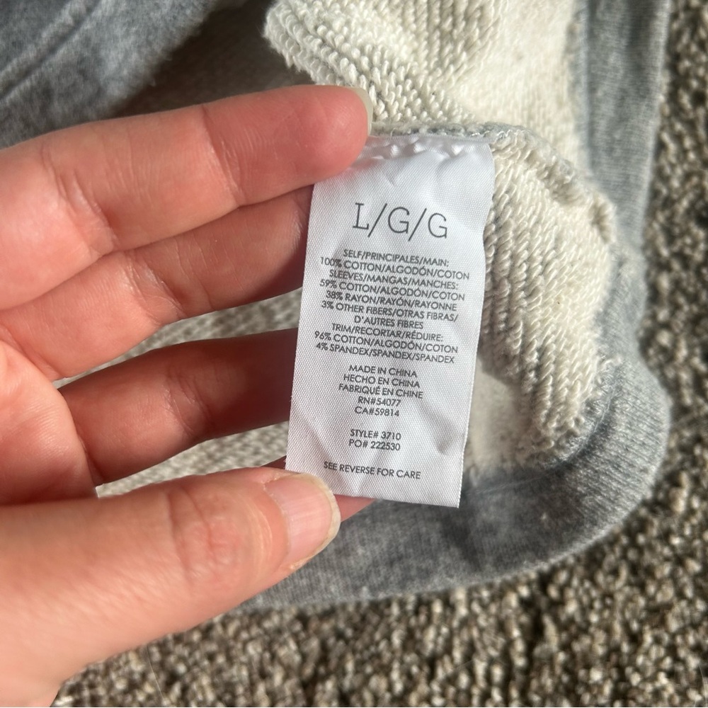 [CAbi]  V-Neck Sweater w Cable Knit Sleeves - Picture 4 of 7